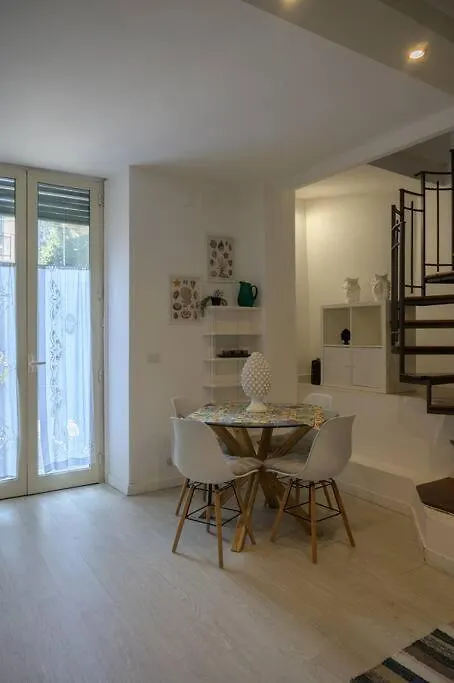 Casa Vacanze Marta Aci Trezza Aci Castello 0*,  Italy