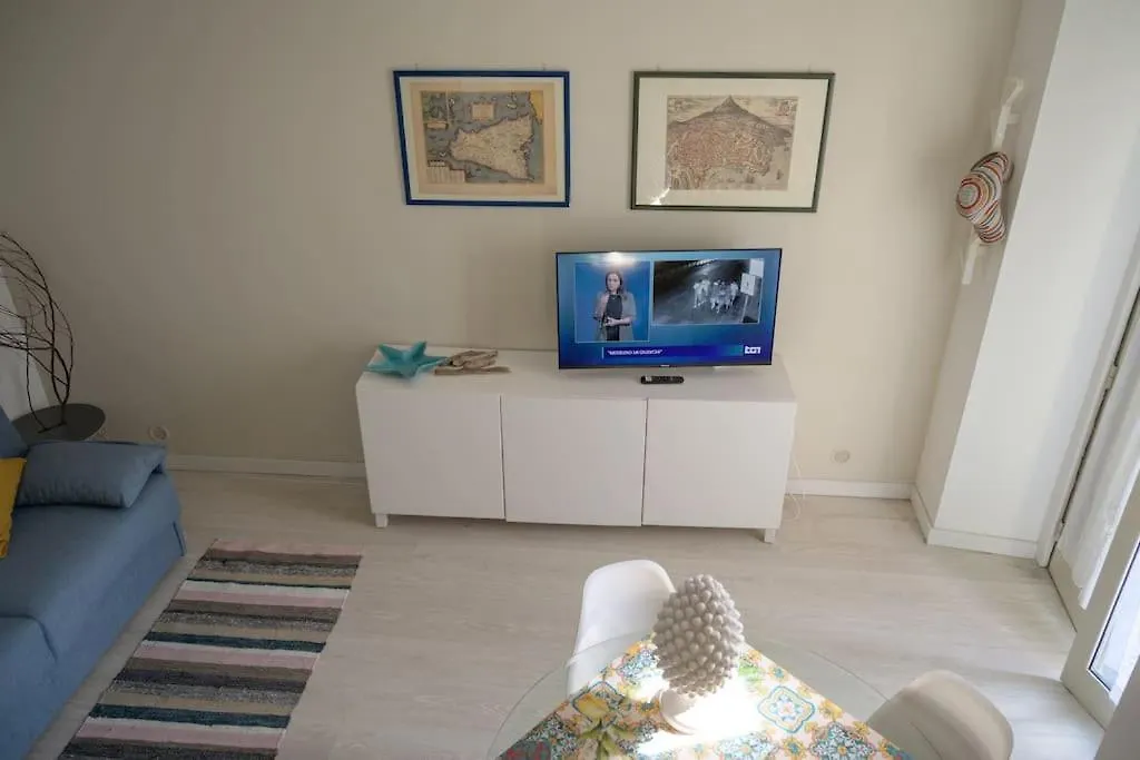 Casa Vacanze Marta Aci Trezza Aci Castello Italy